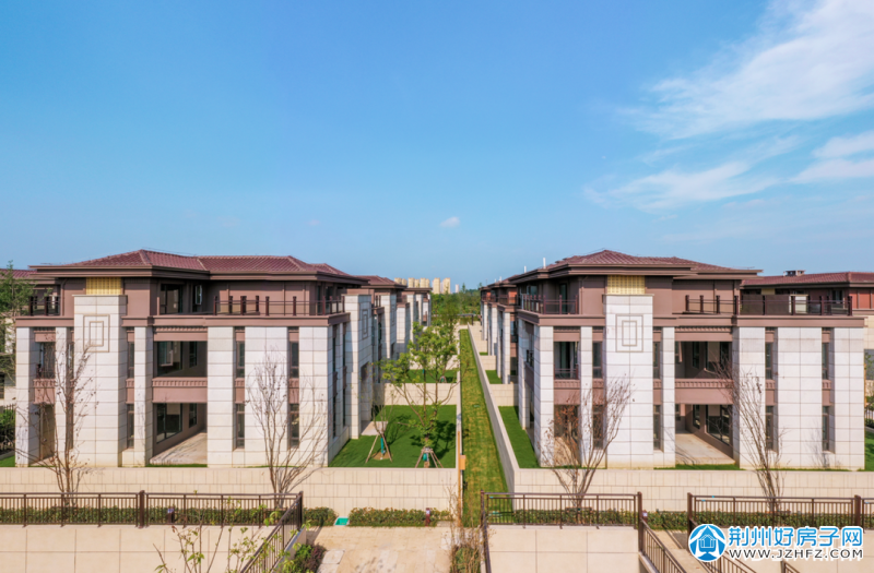 荆州海洋世界海墅湾丨在上海买套房的钱能在荆州过怎样的生活